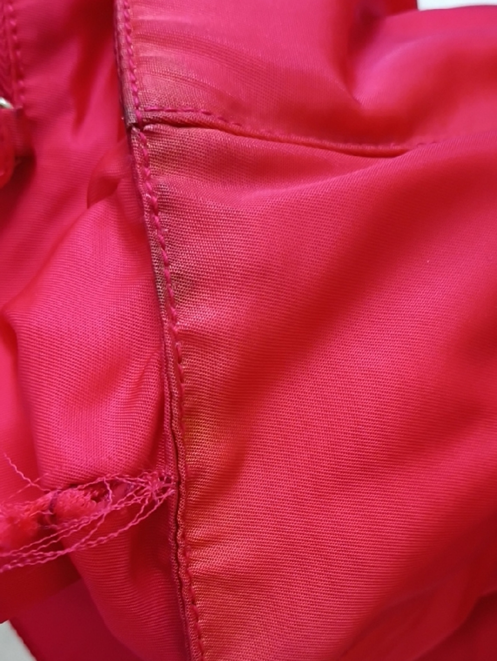 Authentic Vintage Red Prada Tessuto City Tote With Dust Bag and Auth Card. - Picture 9 of 15